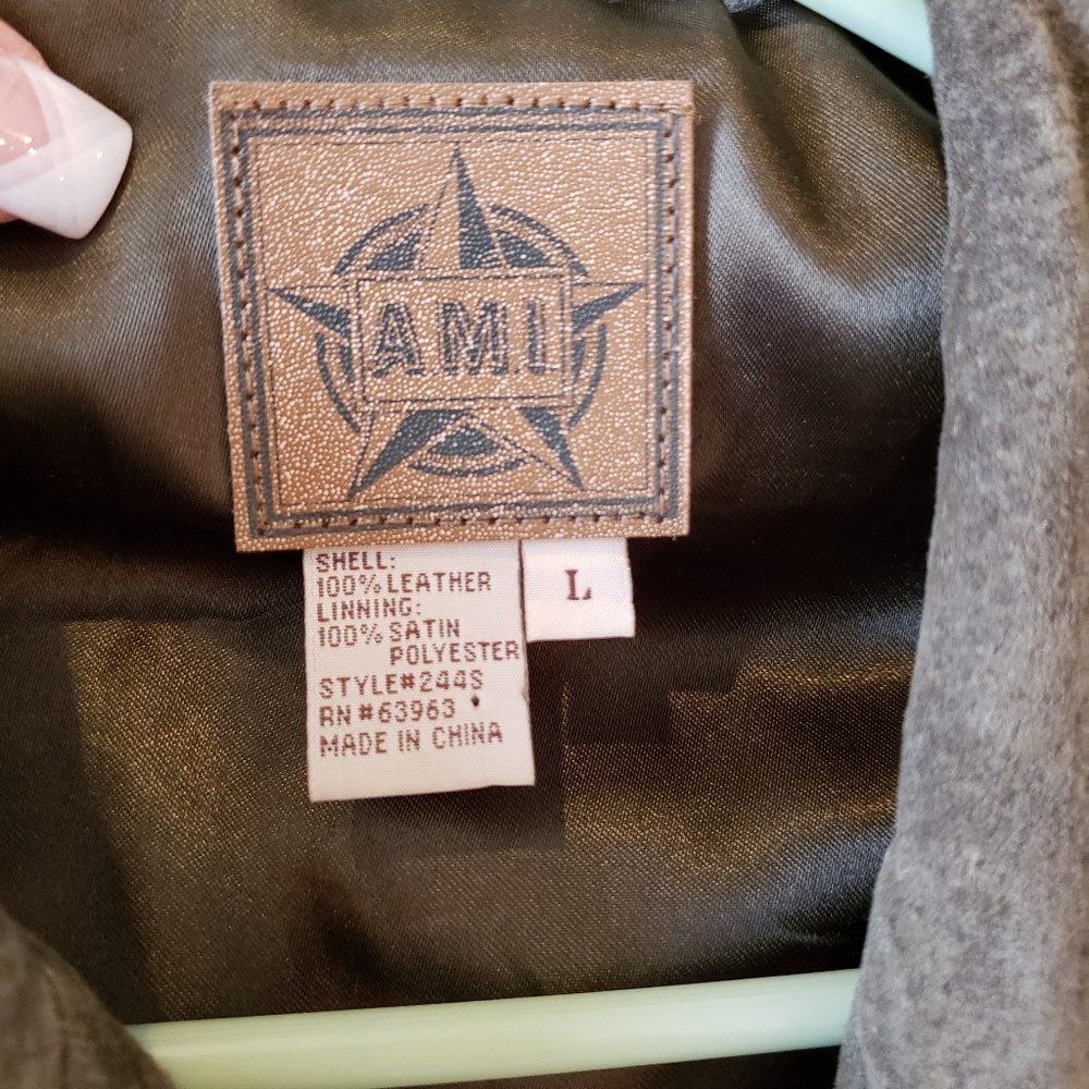 Jacket - Picture 3 of 3